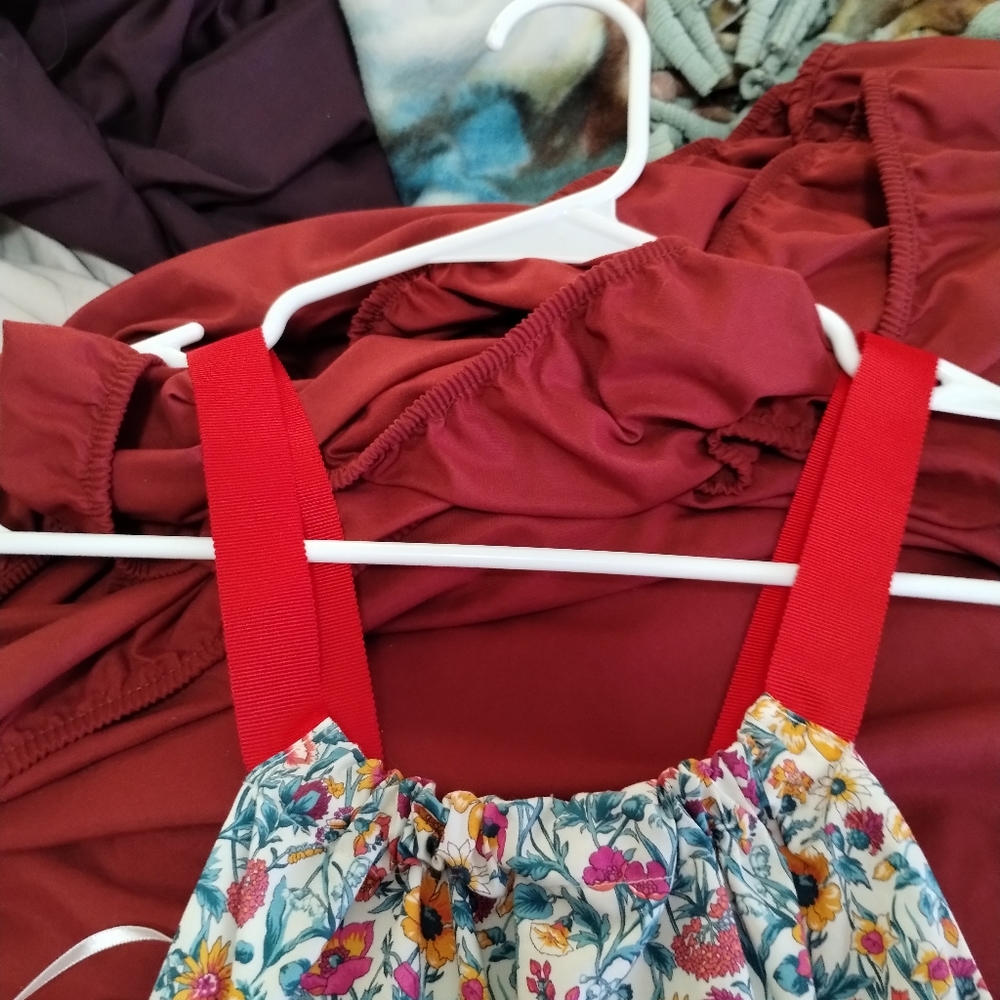 Dress - Picture 3 of 3